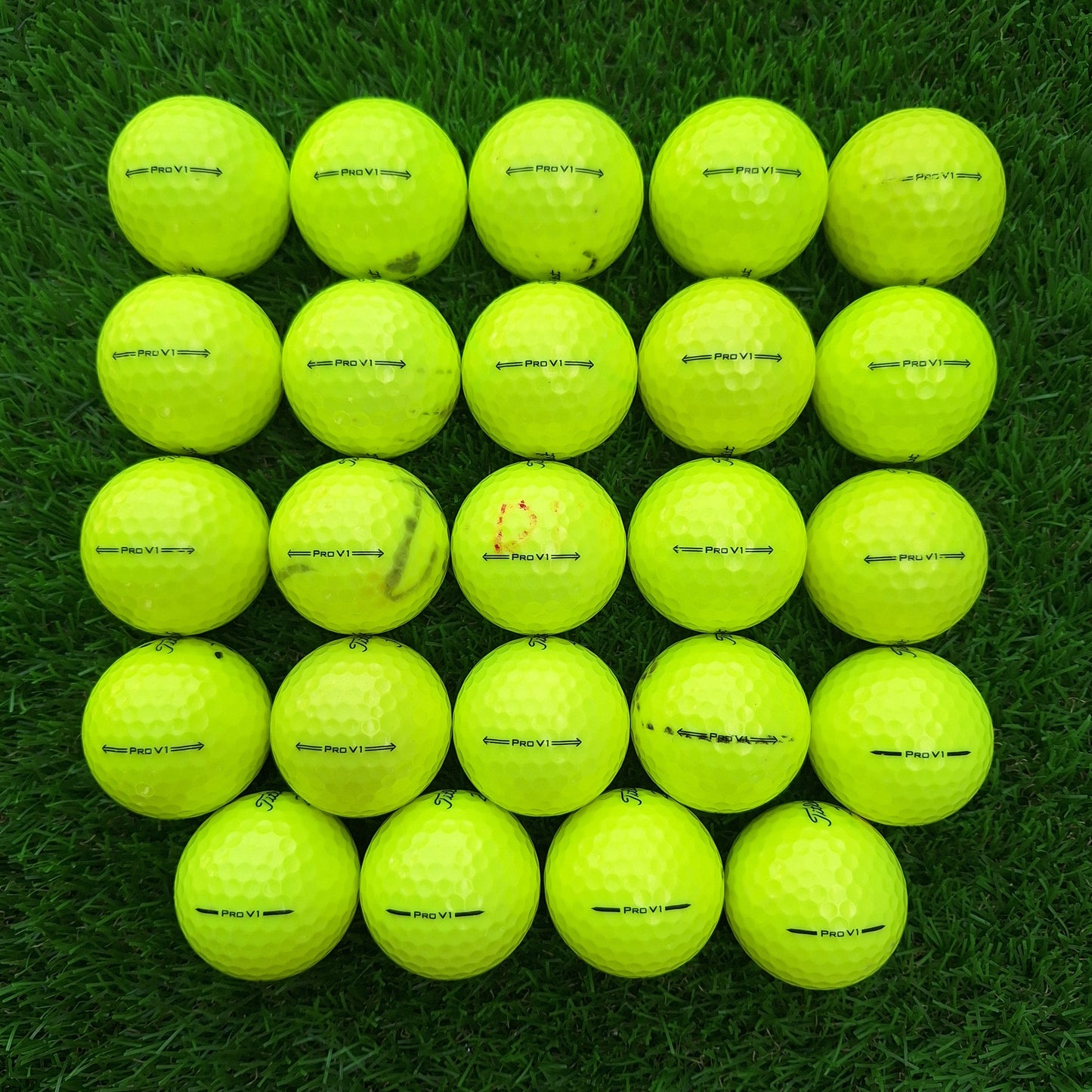 24 Bolas de golf Titleist ProV1