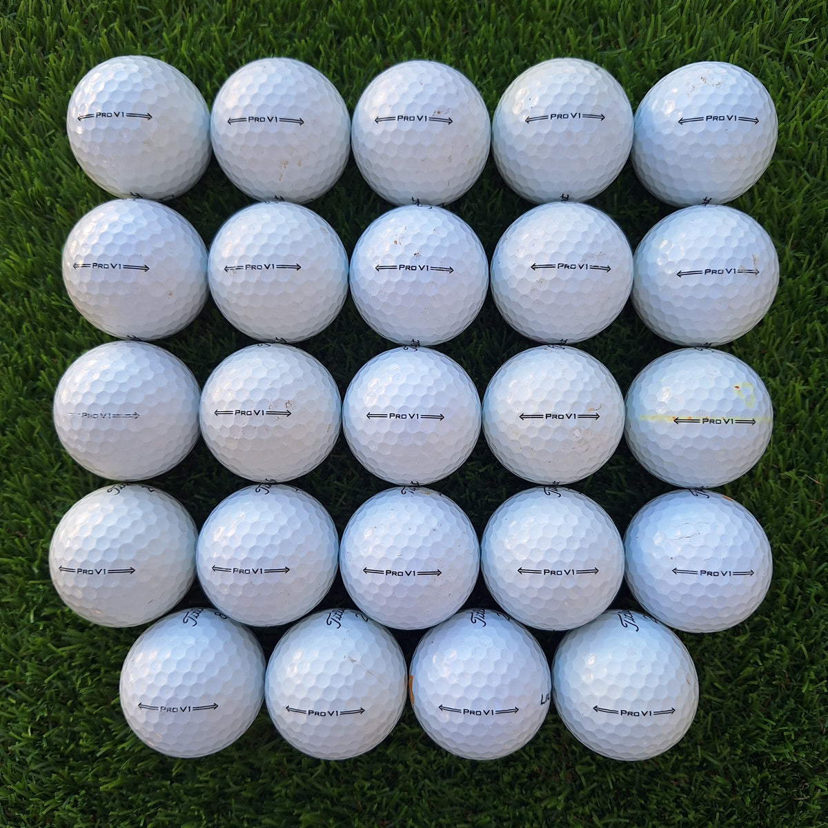 24 Bolas de golf Titleist ProV1