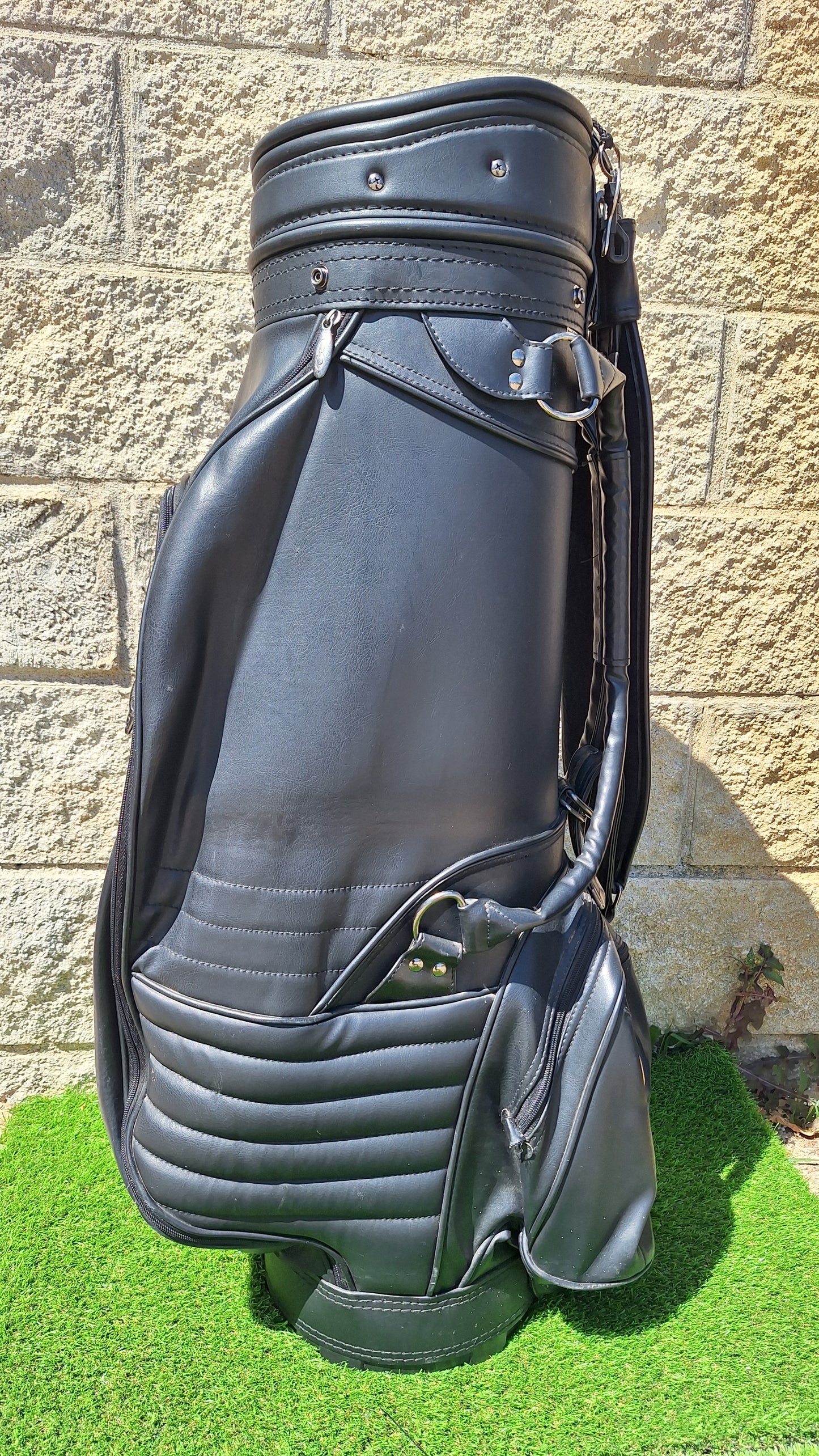 Bolsa de golf estilo carro Real Madrid
