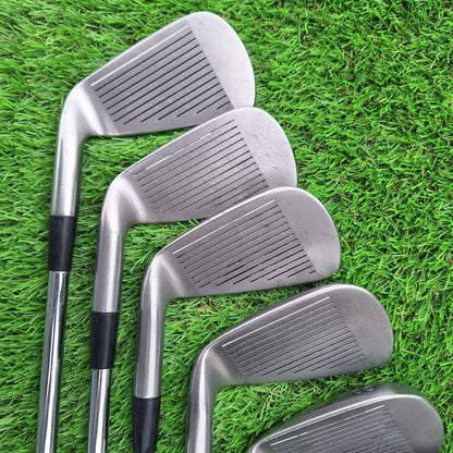Palos de golf Hierros 4-9 y Putter Mizuno Tour Series