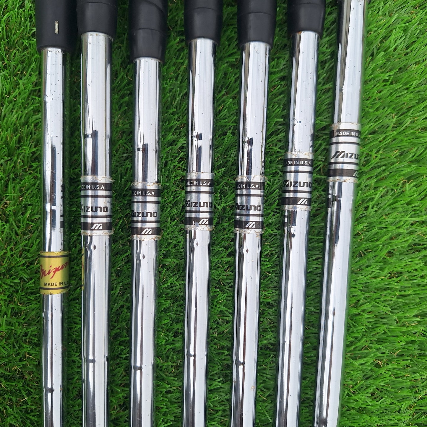 Palos de golf Hierros 4-9 y Putter Mizuno Tour Series