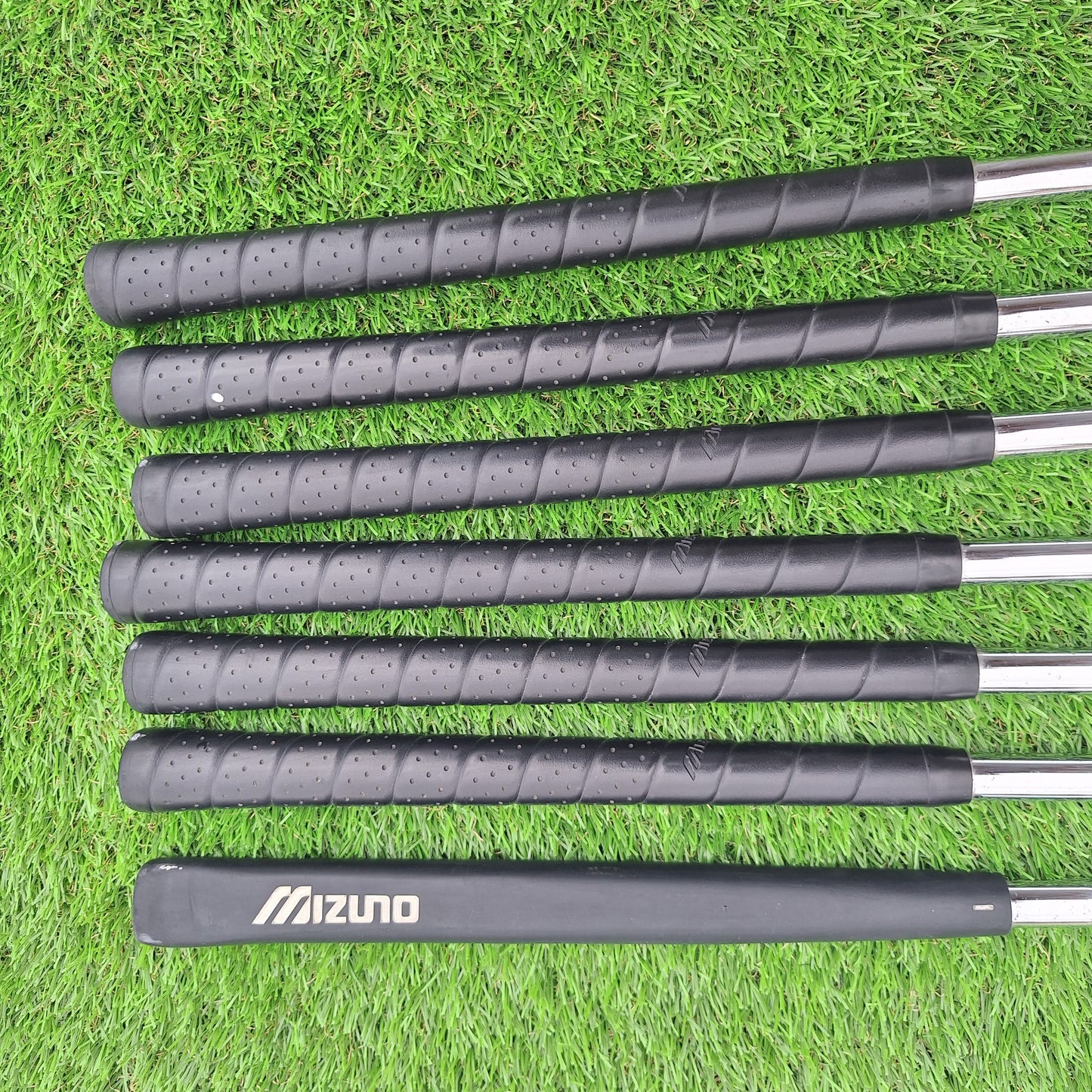 Palos de golf Hierros 4-9 y Putter Mizuno Tour Series