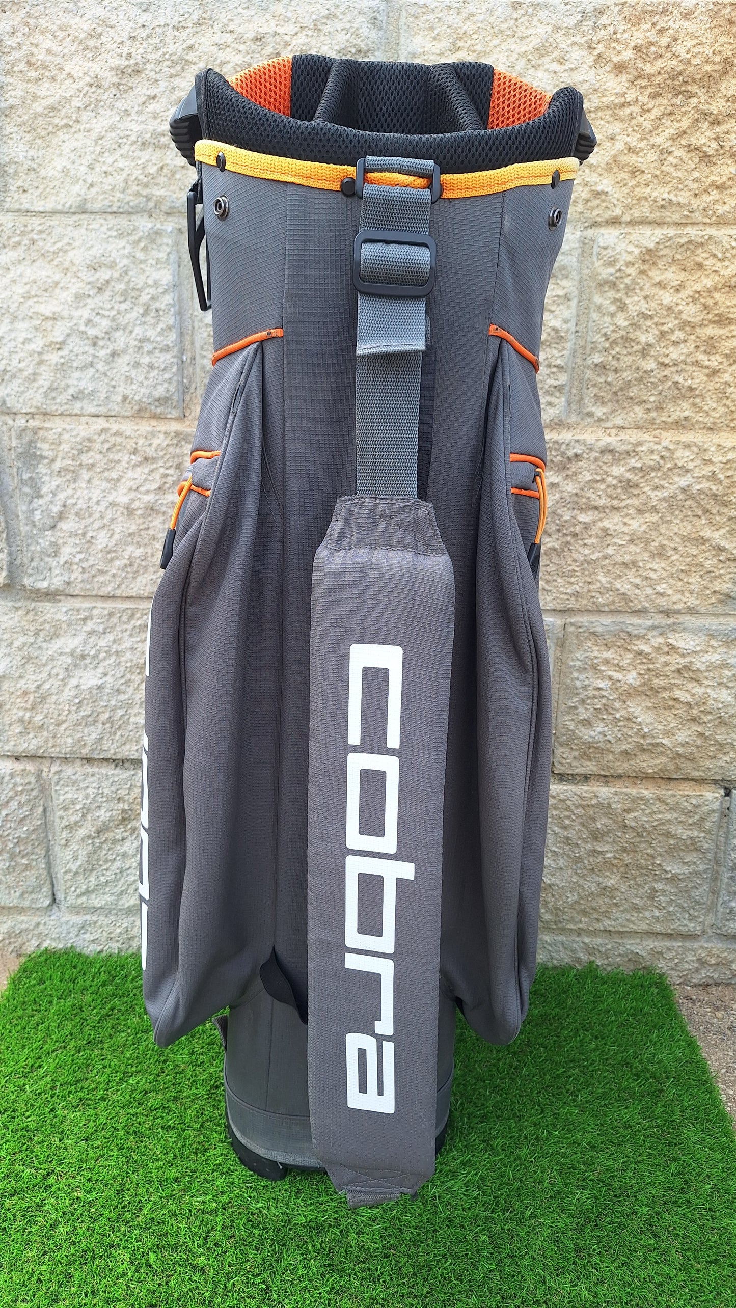 Bolsa de golf estilo carro Cobra