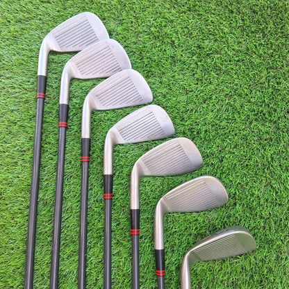 Palos de golf Hierros 4-9 y SW Wilson Staff Midsize