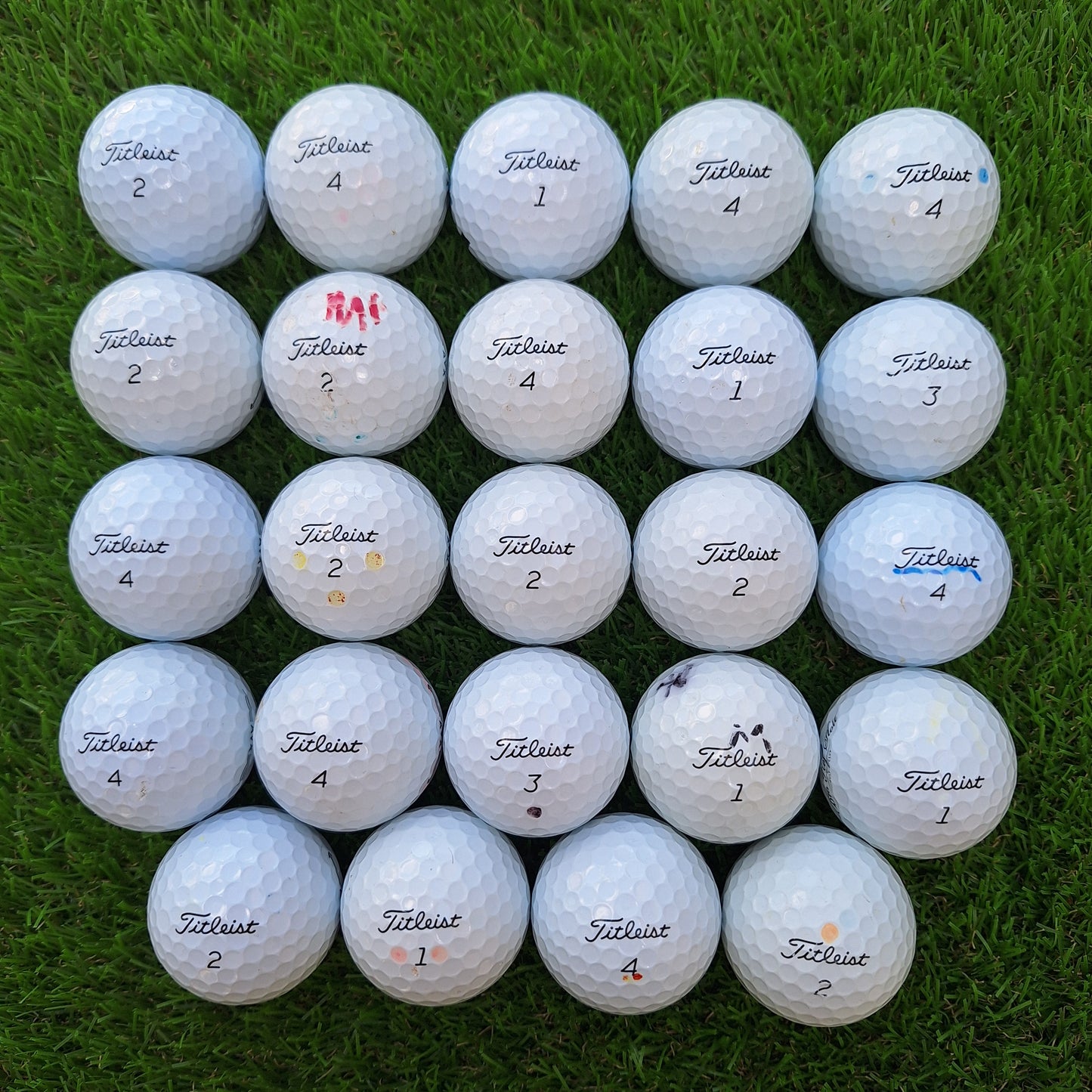 24 Bolas de golf Titleist AVX