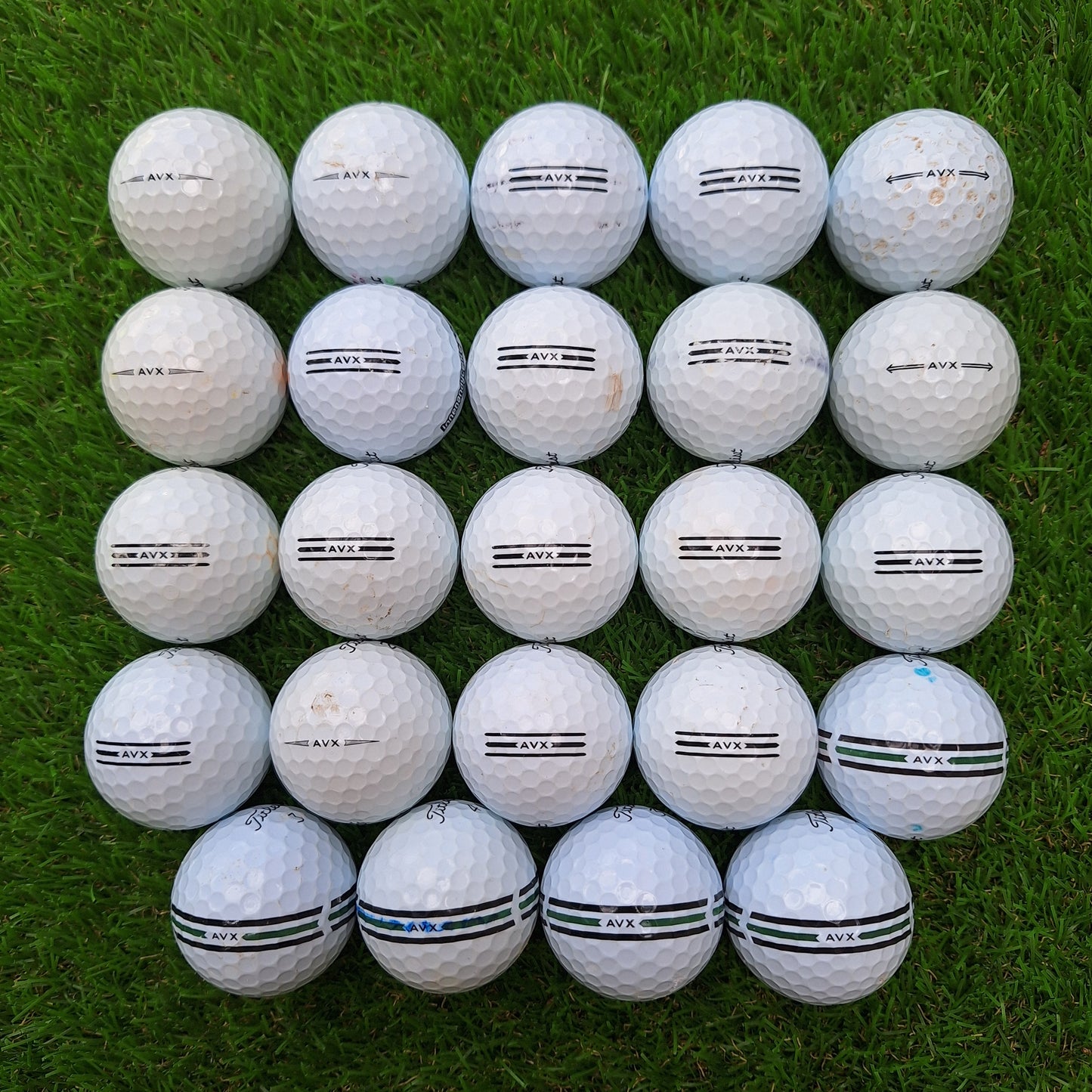 24 Bolas de golf Titleist AVX