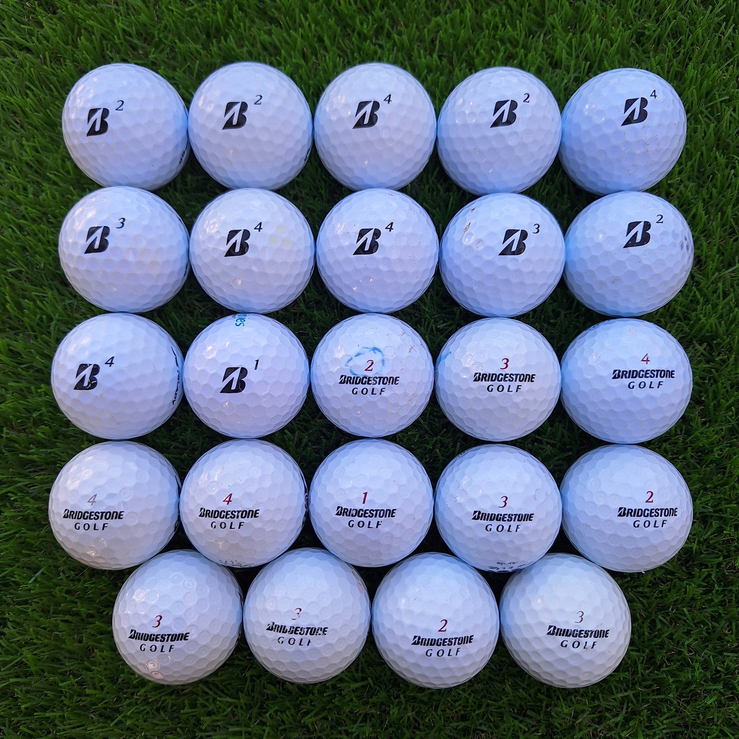 24 Bolas de golf Bridgestone E6