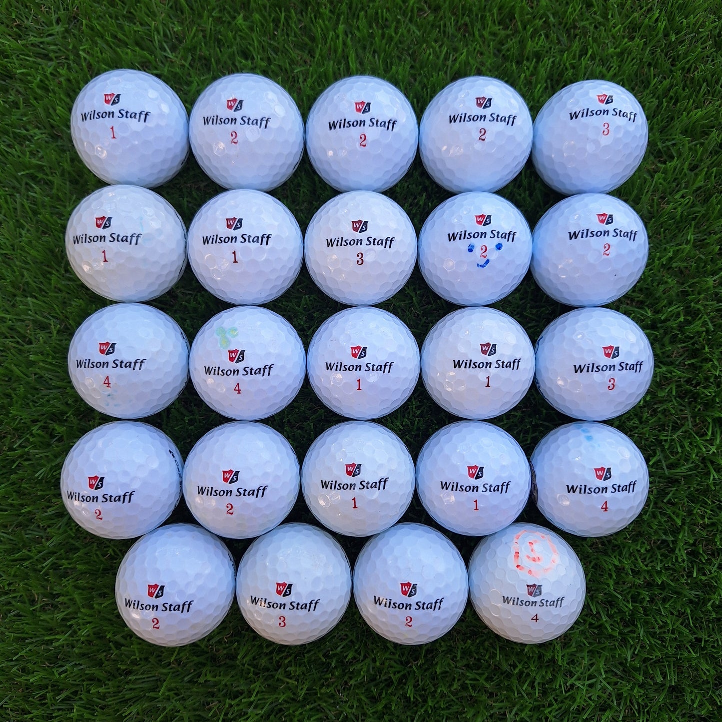 24 Bolas de golf Wilson Staff DX2