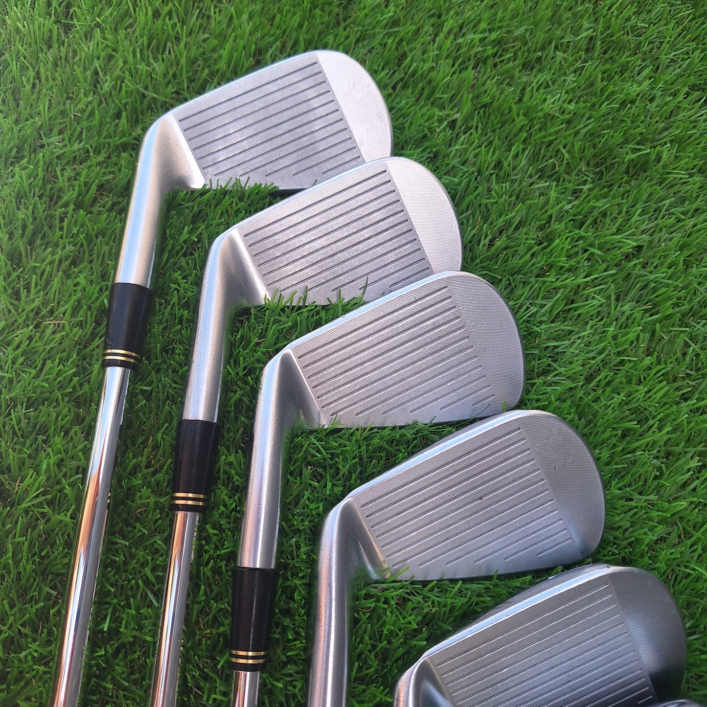Palos de golf Hierros 3-PW Srixon I-701 Tour