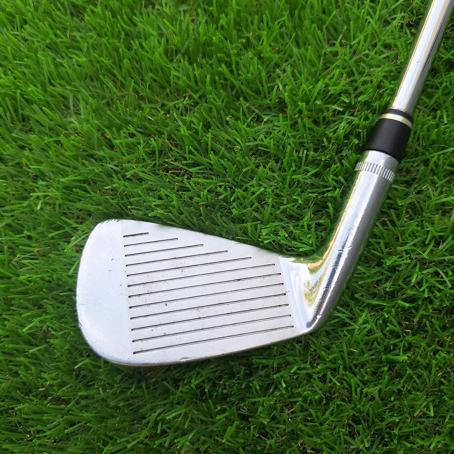 Palo de golf Hierro 4 Wilson Staff FG Tour