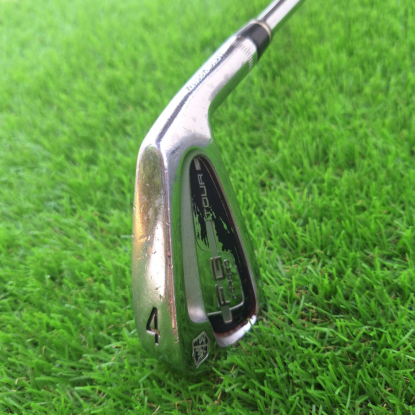 Palo de golf Hierro 4 Wilson Staff FG Tour