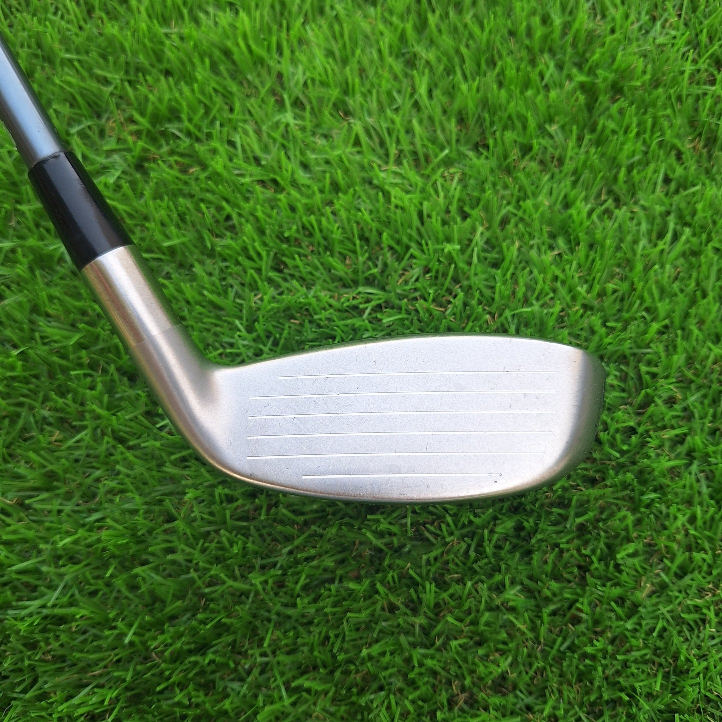 Palo de golf Zurdo Híbrido 4 23º Cleveland Launcher