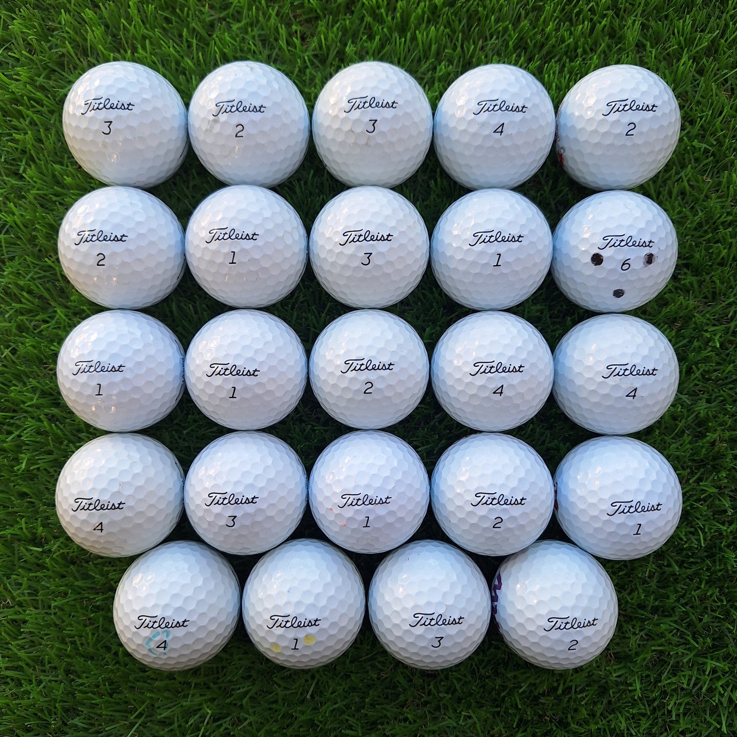 24 Bolas de golf Titleist ProV1
