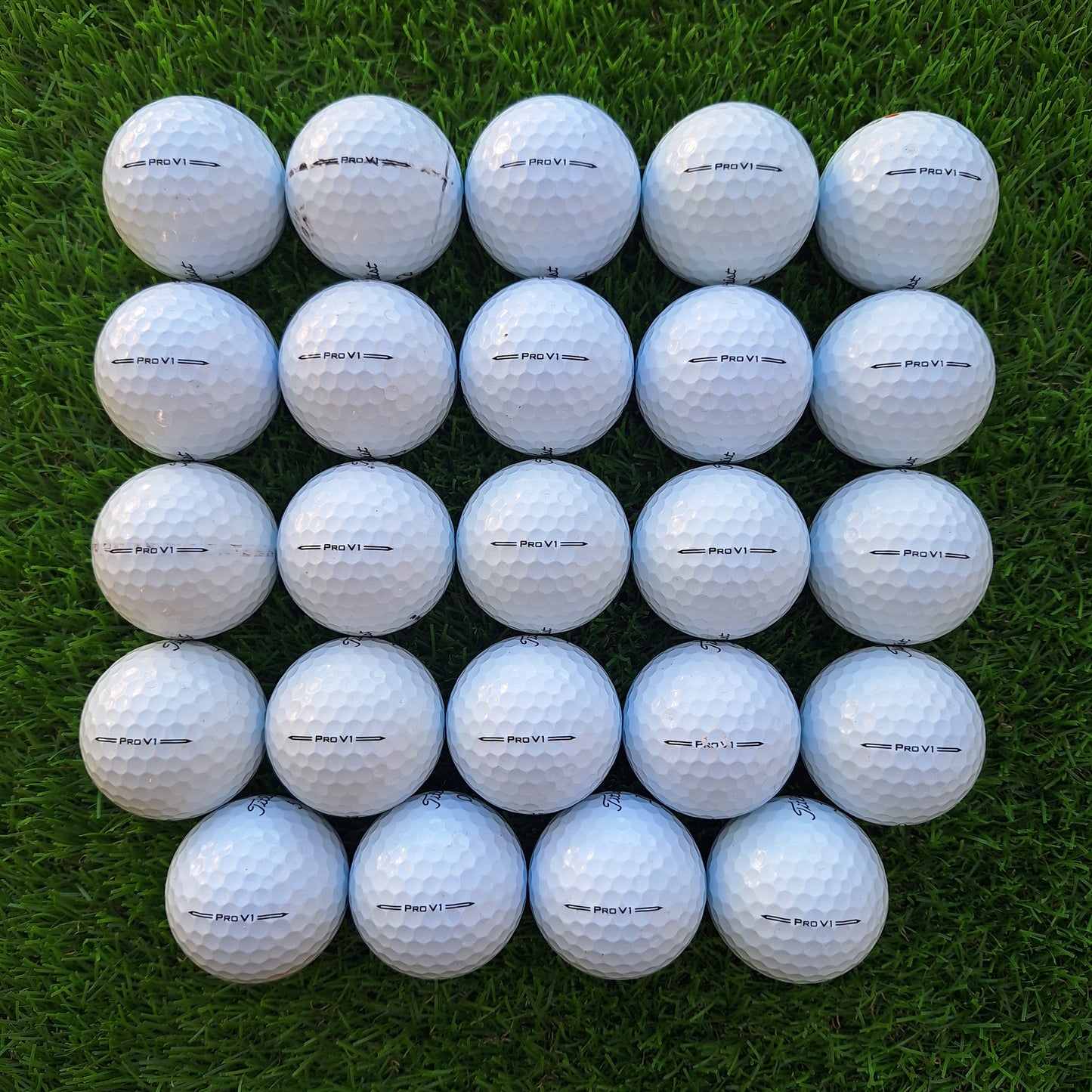 24 Bolas de golf Titleist ProV1