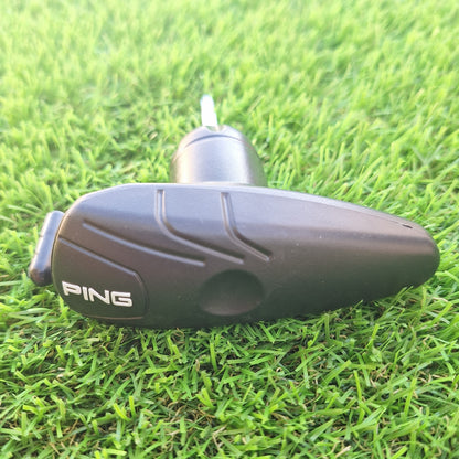 Llave de golf de la marca Ping