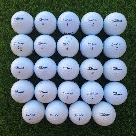 24 Bolas de golf Titleist AVX