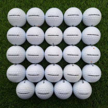 24 Bolas de golf Wilson Staff Model