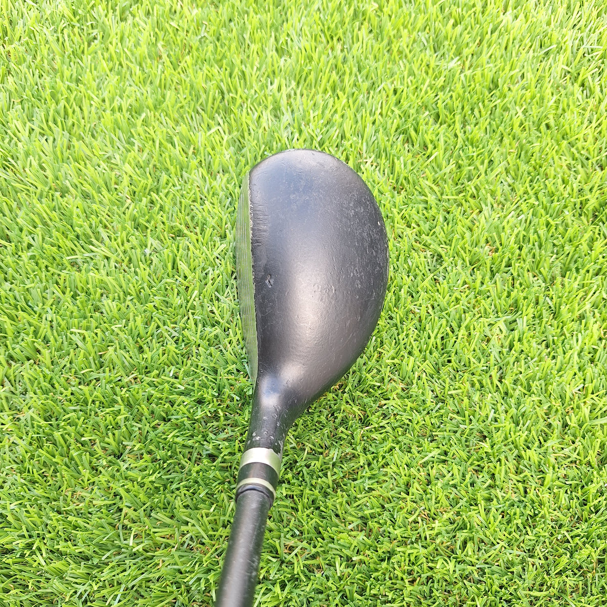 Palo de golf Híbrido 4 24º Wilson Staff Fybrid