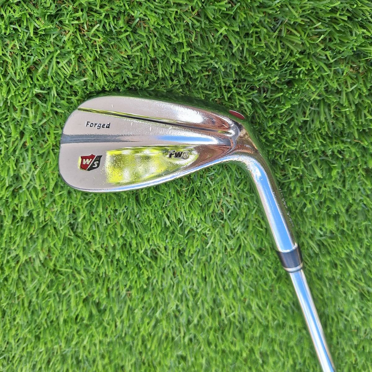 Palo de golf Sand Wedge Wilson Staff Fw6