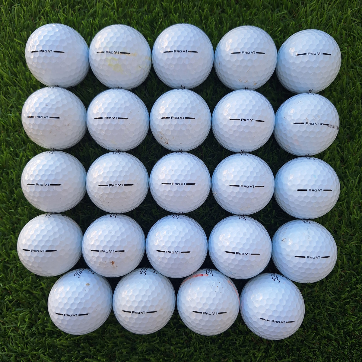 24 Bolas de golf Titleist ProV1