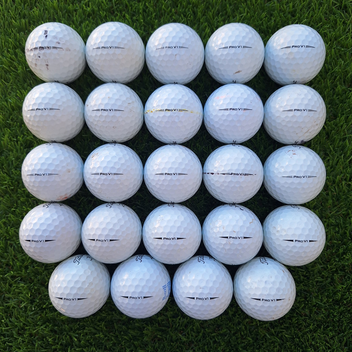 24 Bolas de golf Titleist ProV1
