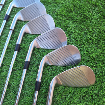 Palos de golf Hierros 4-WA Callaway Razr X-Tour