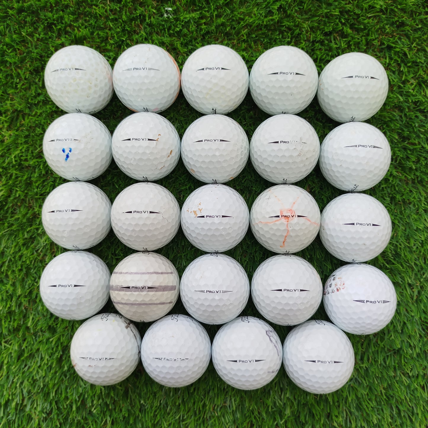 24 Bolas de golf Titleist ProV1
