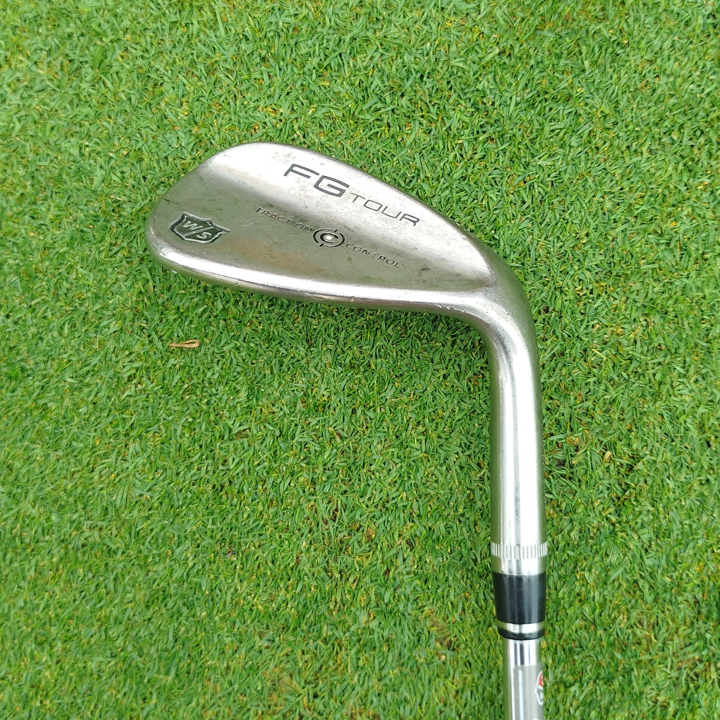 Palo de golf Wedge 54° Wilson Staff FG Tour