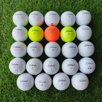 24 Bolas de golf Titleist mixtas